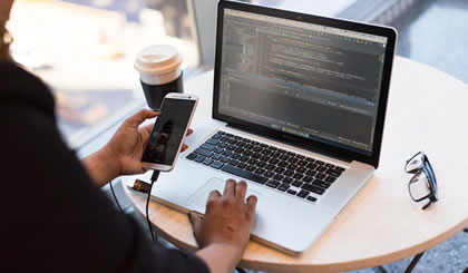 定制(zhì)高(gāo)端網站(zhàn)主要(yào)體(tǐ)現(xiàn)在哪些(xiē)細節?